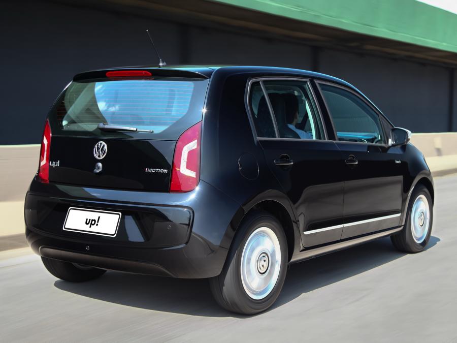  Volkswagen up! Black 2014 года  (BR) (фото 8 из 9)